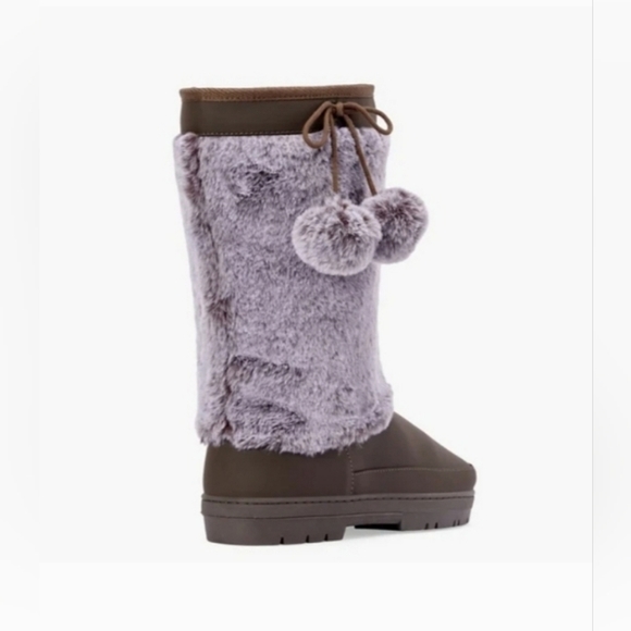 Jessica Faux Fur Pom Fuzzie - Army Fatigue Green MSRP $49.95 - Picture 6 of 7